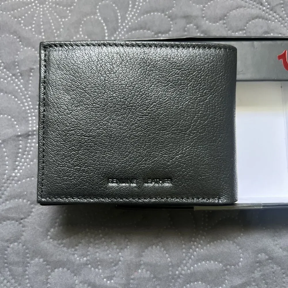 True Religion Genuine Leather Black Bifold Logo Wallet Card Holder RFID NWT Gift